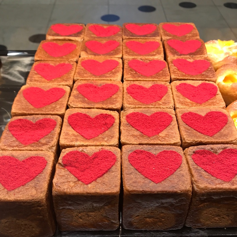 Meet your Posher, Maria